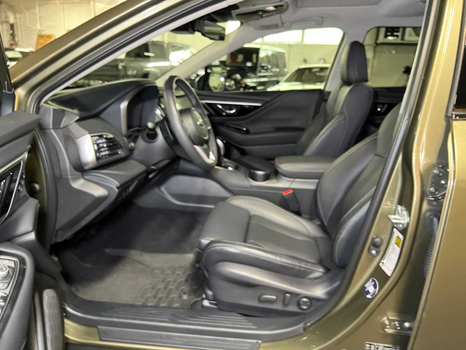 2025 Subaru Outback Touring XT