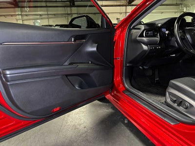 2022 Toyota Camry Hybrid SE