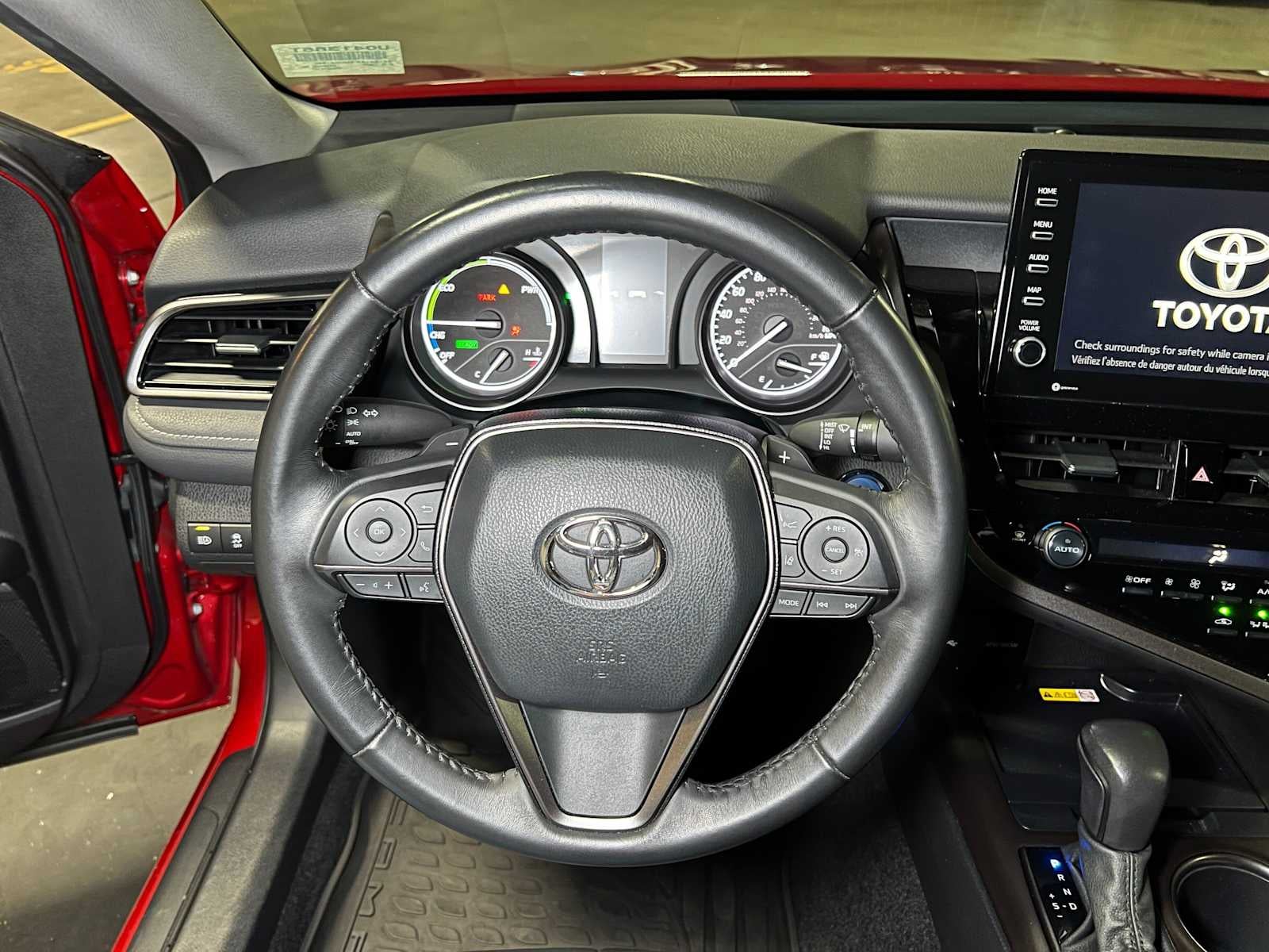 2022 Toyota Camry Hybrid SE