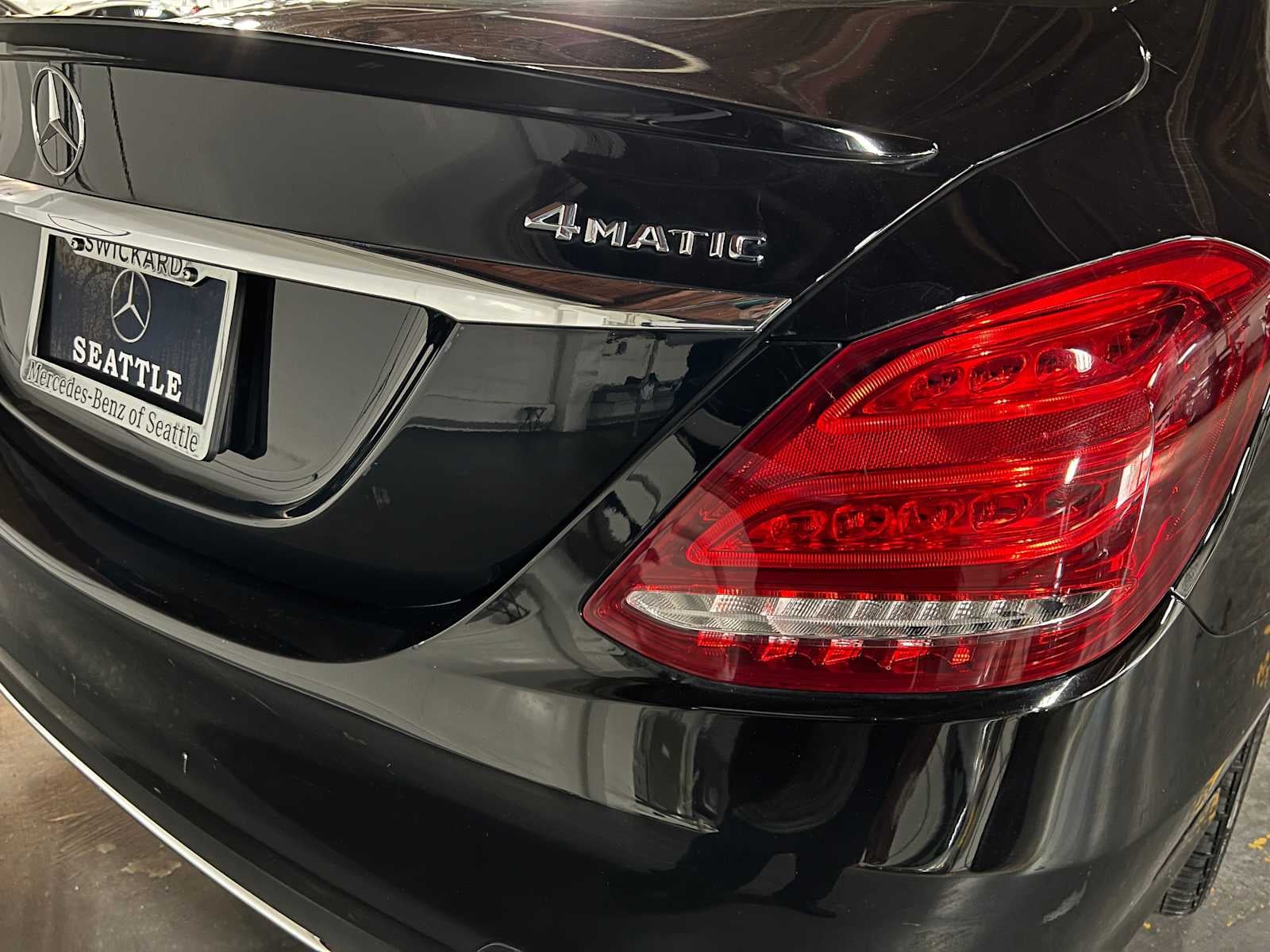 2015 Mercedes-Benz C 300 4dr Sdn 4MATIC®