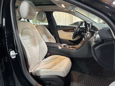 2016 Mercedes-Benz C 300 4dr Sdn 4MATIC®