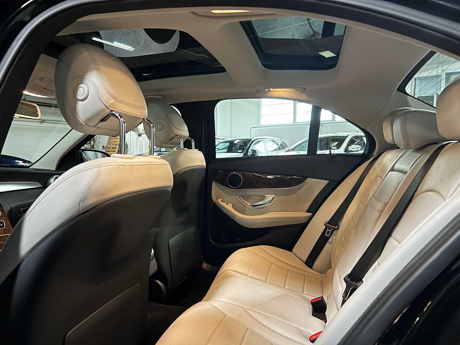 2016 Mercedes-Benz C 300 4dr Sdn 4MATIC®
