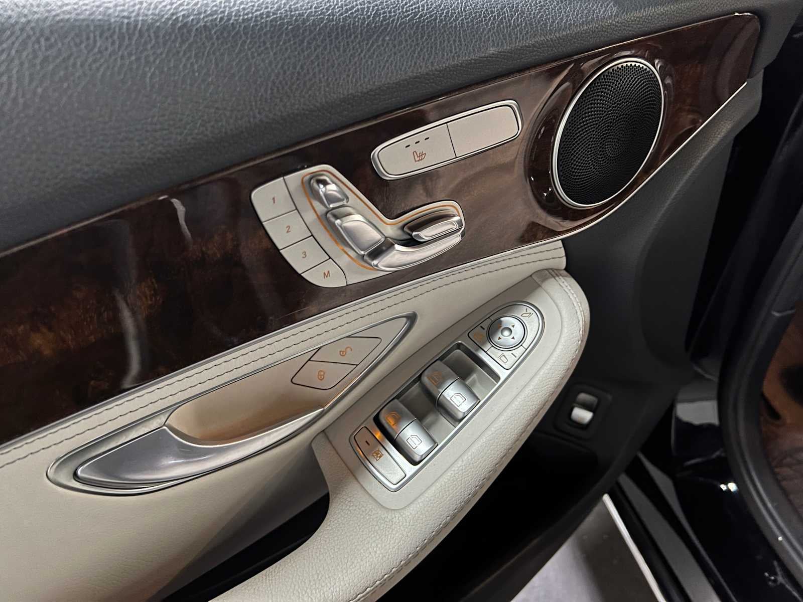 2016 Mercedes-Benz C 300 4dr Sdn 4MATIC®