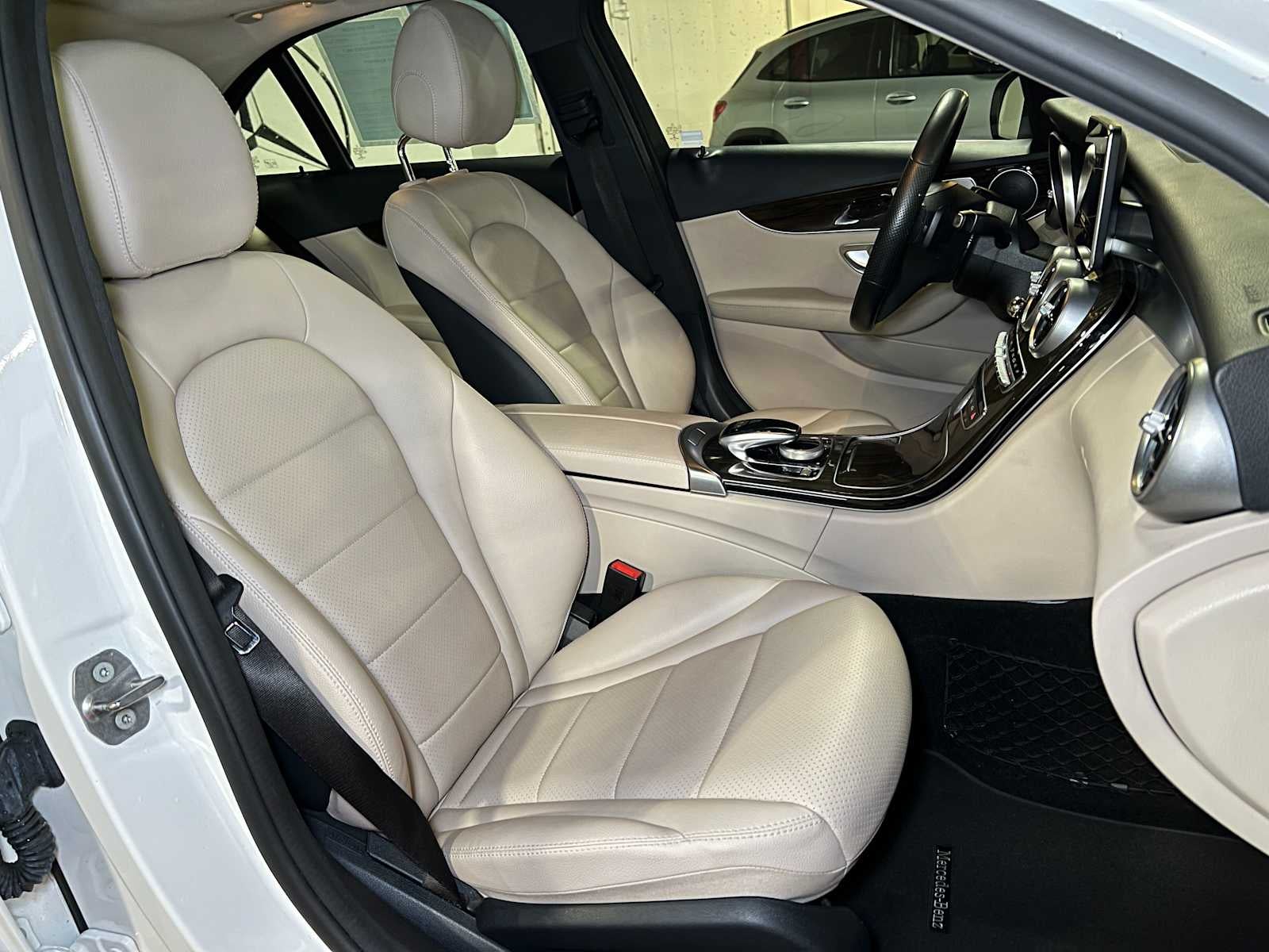 2016 Mercedes-Benz C-Class C 300 Luxury