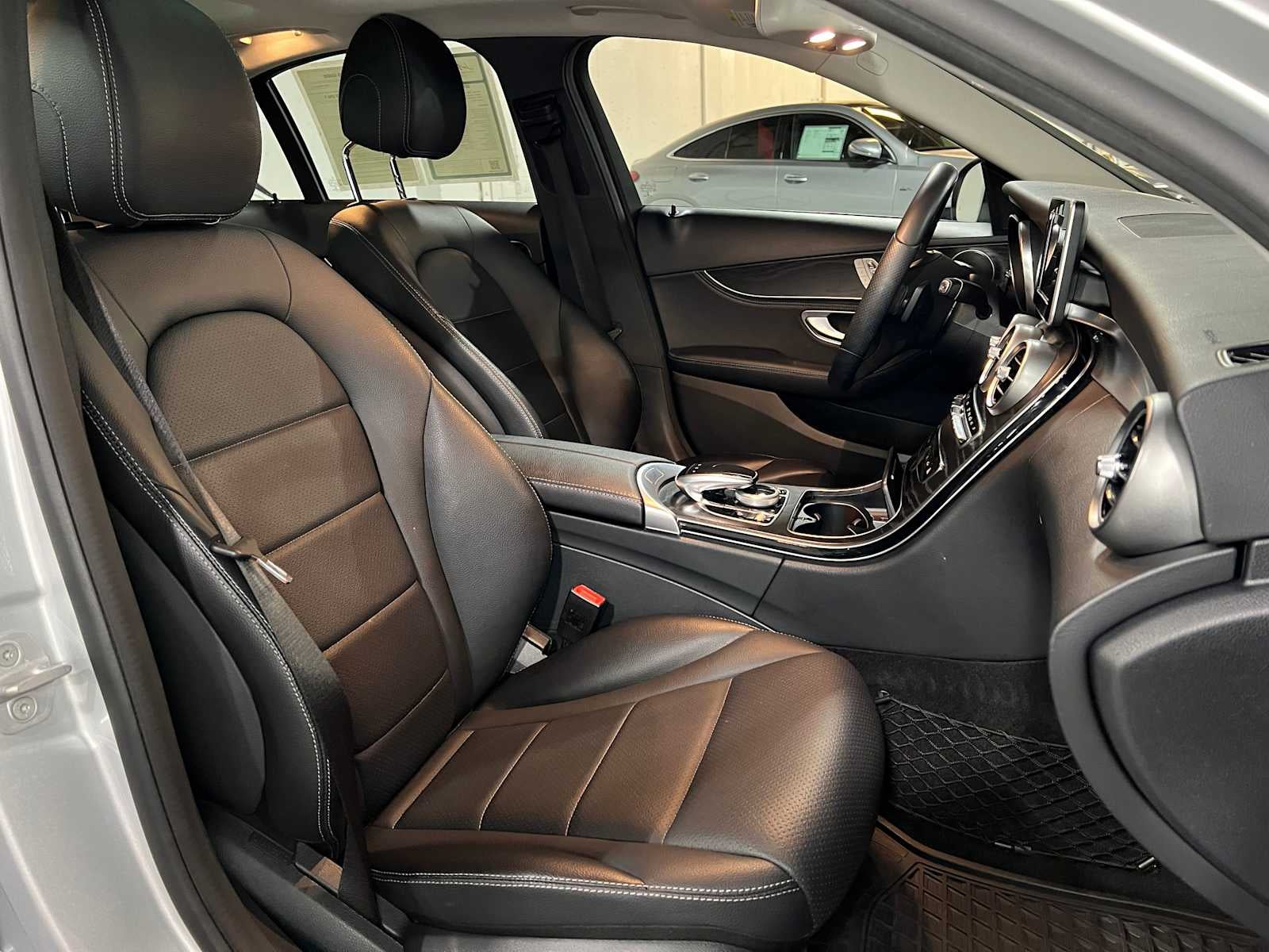 2015 Mercedes-Benz C 300 4dr Sdn 4MATIC®