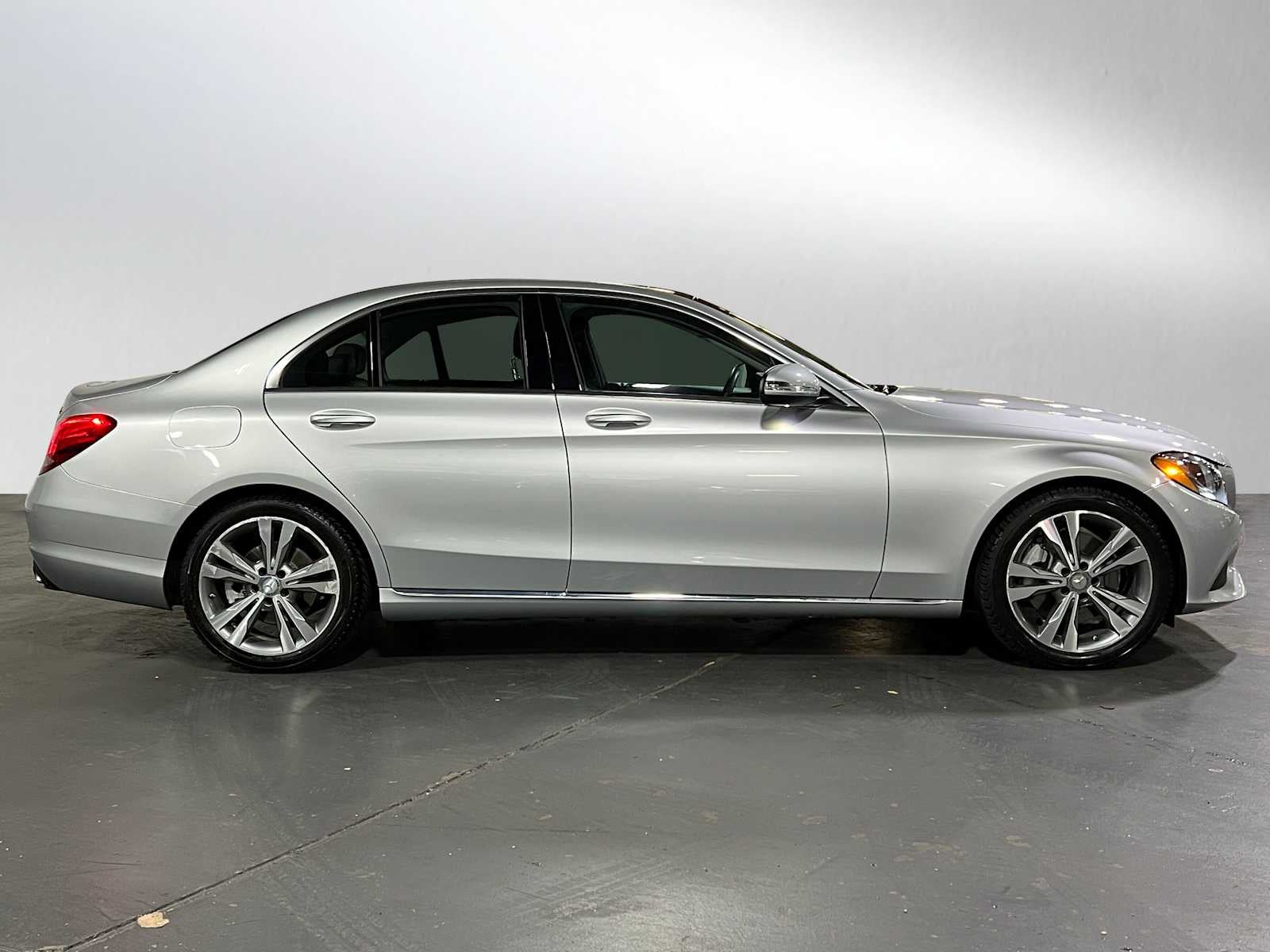 2015 Mercedes-Benz C 300 4dr Sdn 4MATIC®