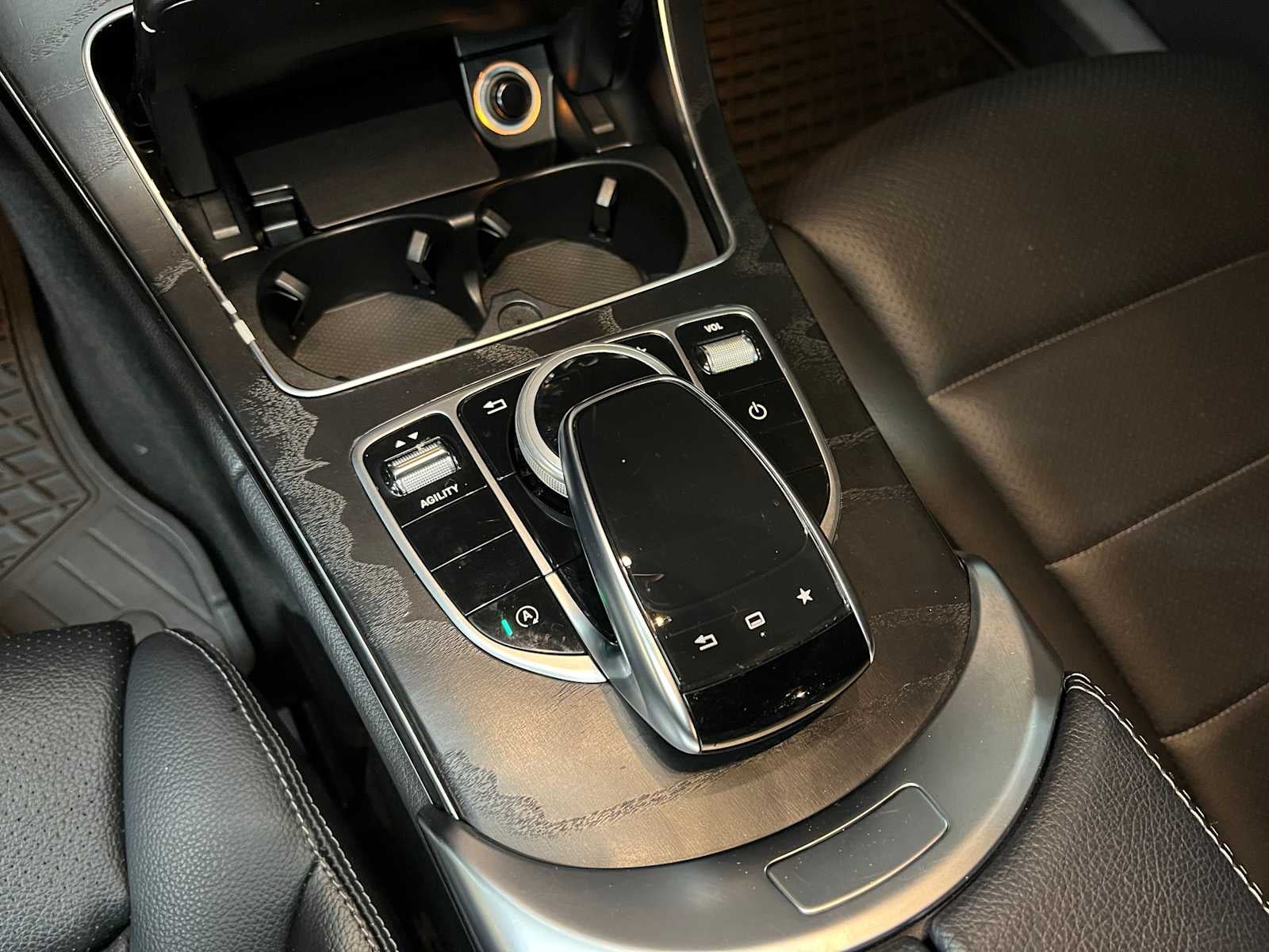 2015 Mercedes-Benz C 300 4dr Sdn 4MATIC®