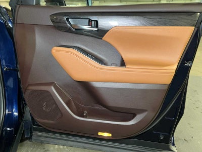 2020 Toyota Highlander Hybrid Platinum