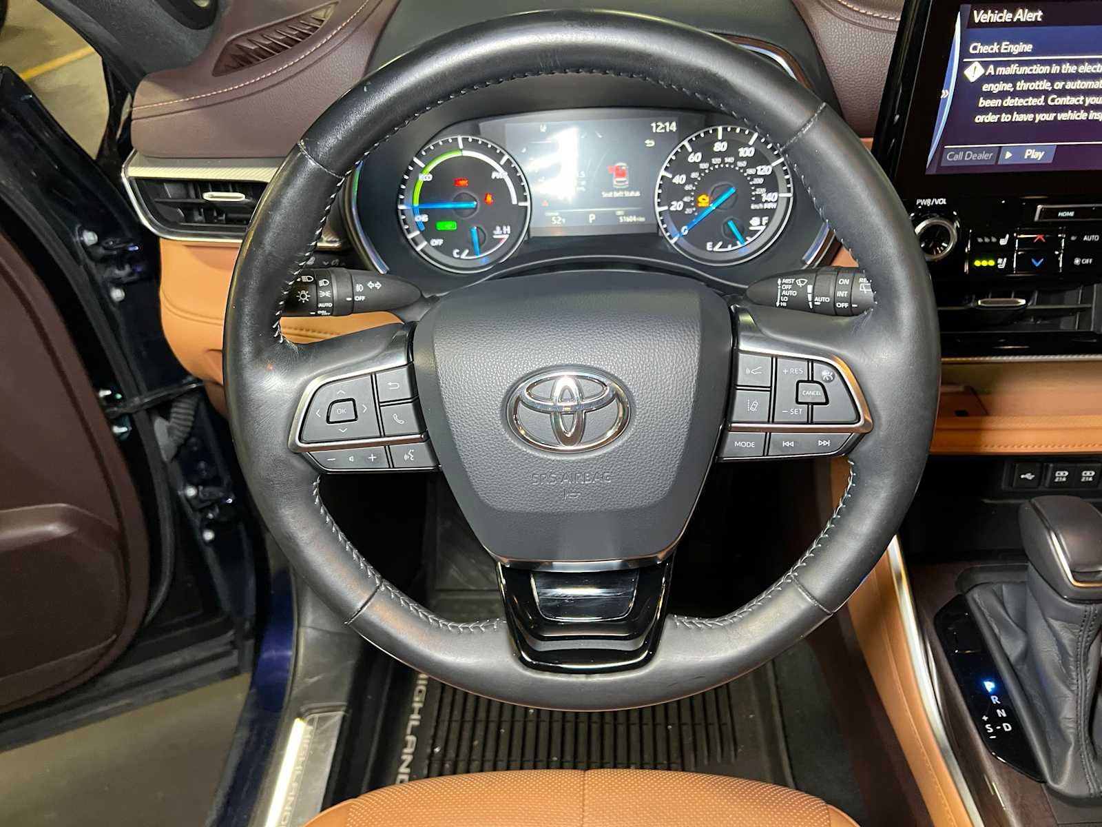 2020 Toyota Highlander Hybrid Platinum