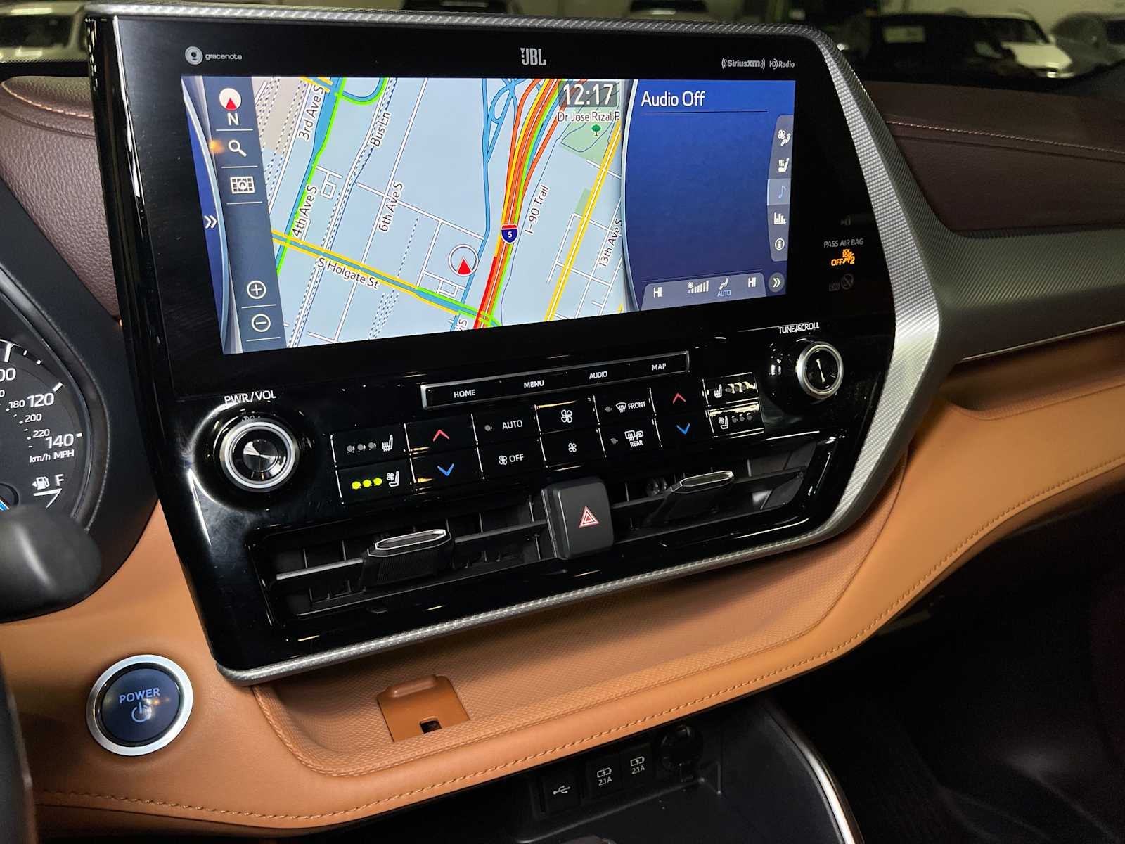 2020 Toyota Highlander Hybrid Platinum