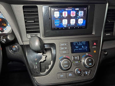 2015 Toyota Sienna SE