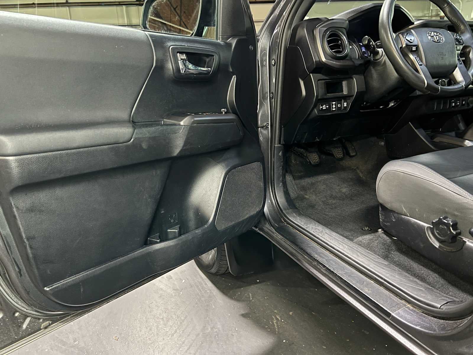 2018 Toyota Tacoma TRD Sport