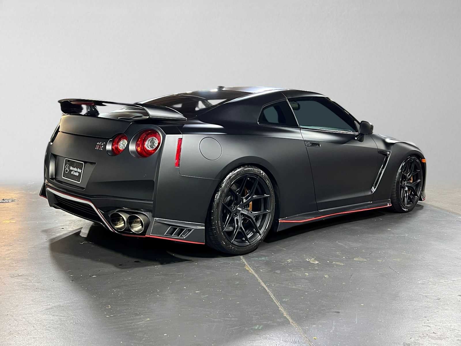 2017 Nissan GT-R Premium