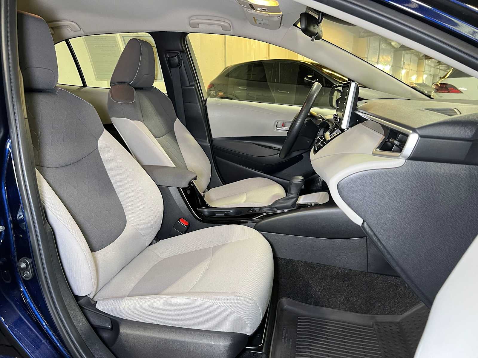 2020 Toyota Corolla Hybrid LE