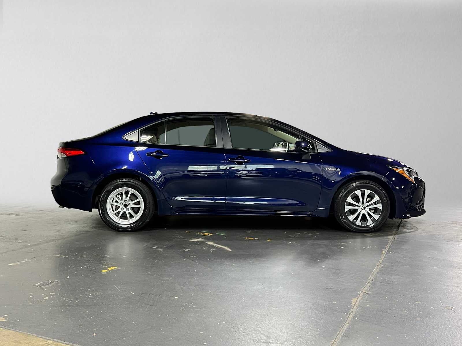 2020 Toyota Corolla Hybrid LE