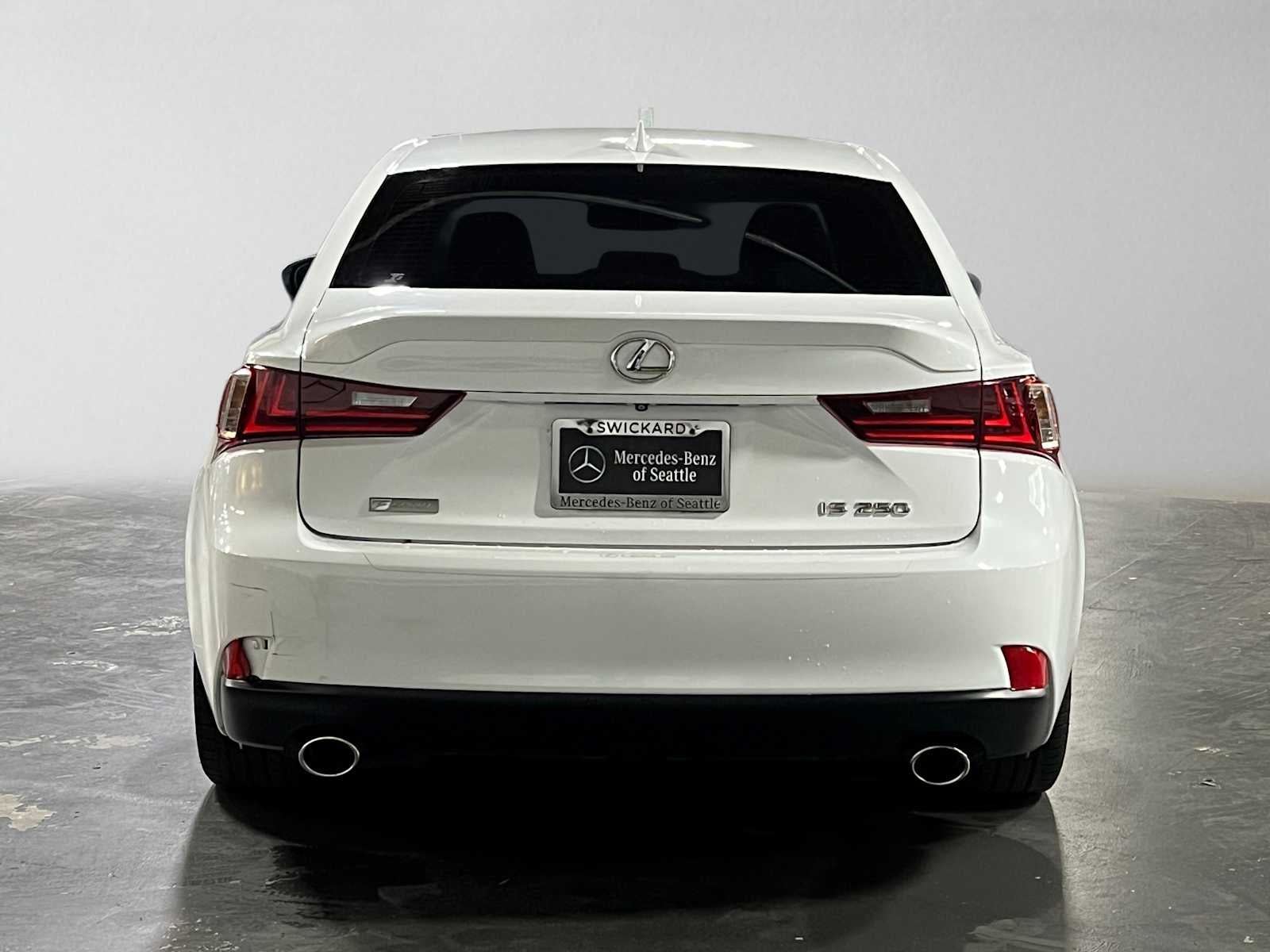 2015 Lexus IS 250 4dr Sport Sdn RWD