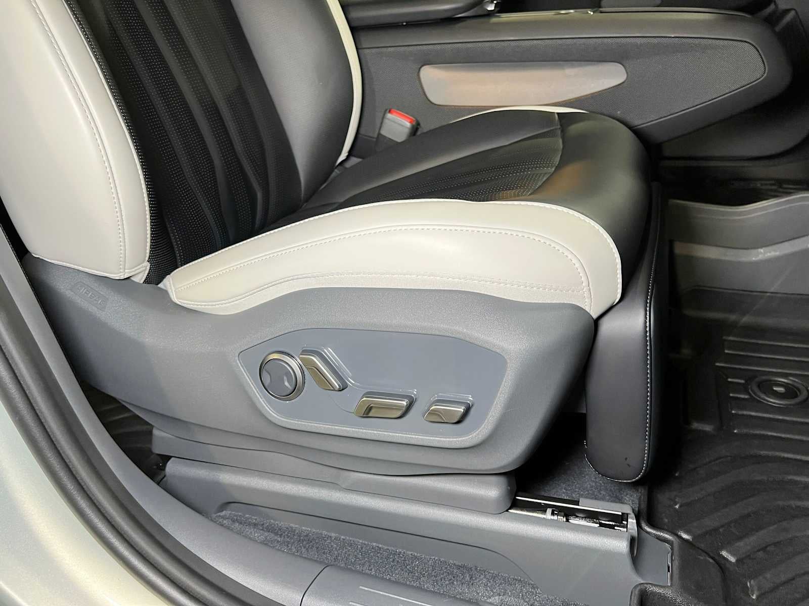 2024 Kia EV9 GT-Line