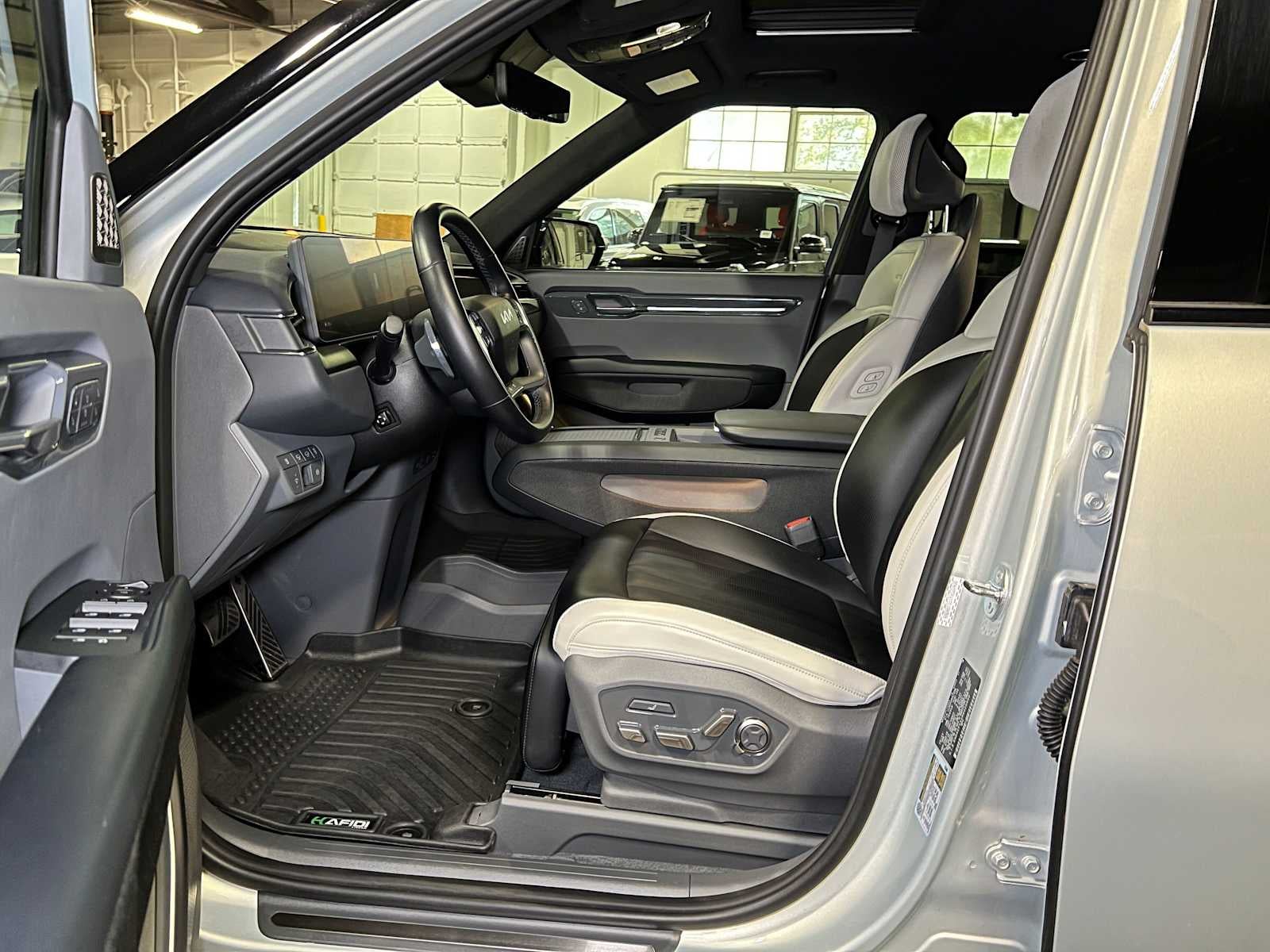 2024 Kia EV9 GT-Line