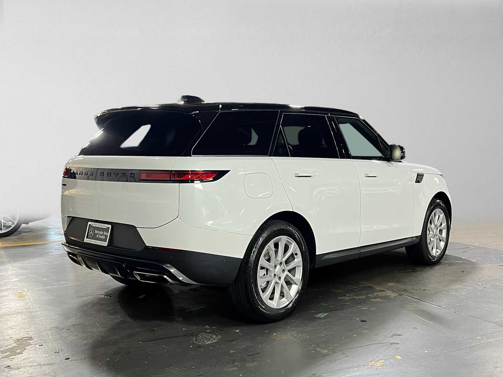 2024 Land Rover Range Rover Sport SE