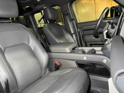 2025 Land Rover Defender X-Dynamic SE