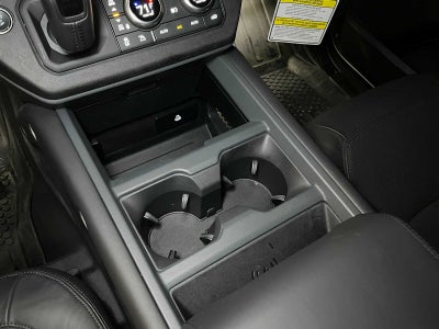 2025 Land Rover Defender X-Dynamic SE