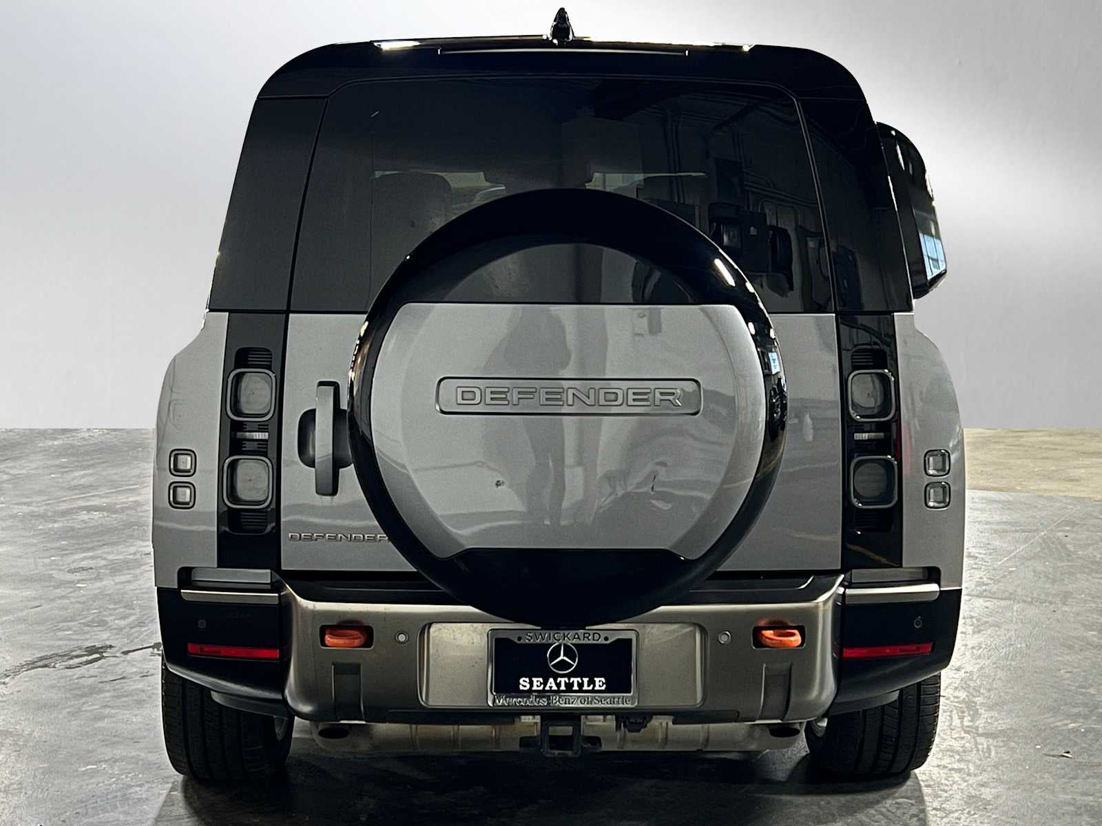 2024 Land Rover Defender X