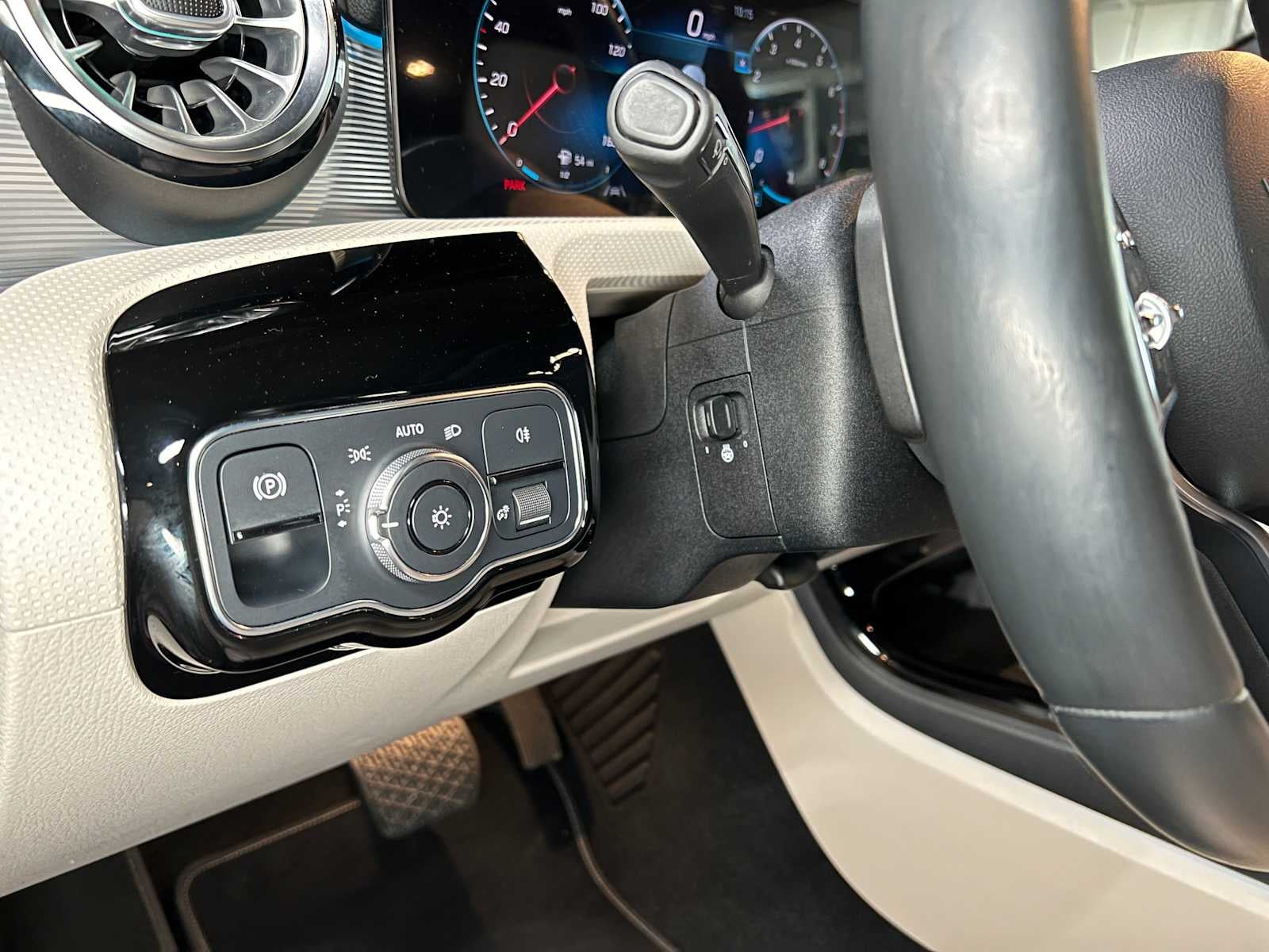 2021 Mercedes-Benz A 220 4MATIC® Sedan