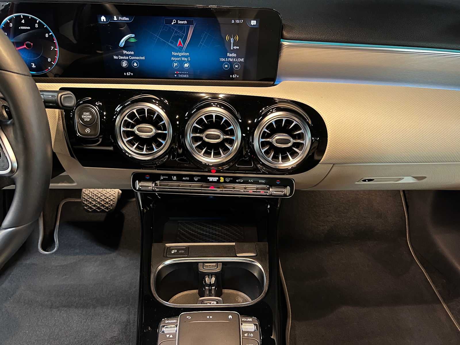 2021 Mercedes-Benz A 220 4MATIC® Sedan