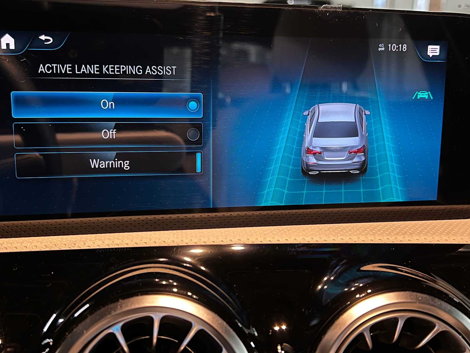 2021 Mercedes-Benz A 220 4MATIC® Sedan