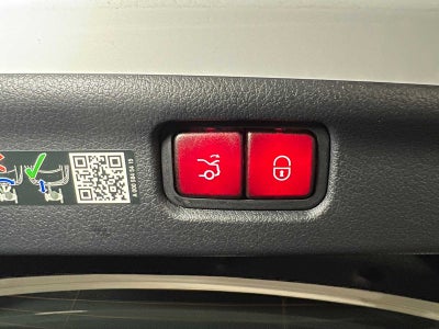 2025 Mercedes-Benz C 300 Sedan