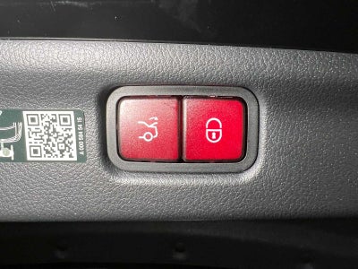 2025 Mercedes-Benz C 300 4MATIC® Sedan