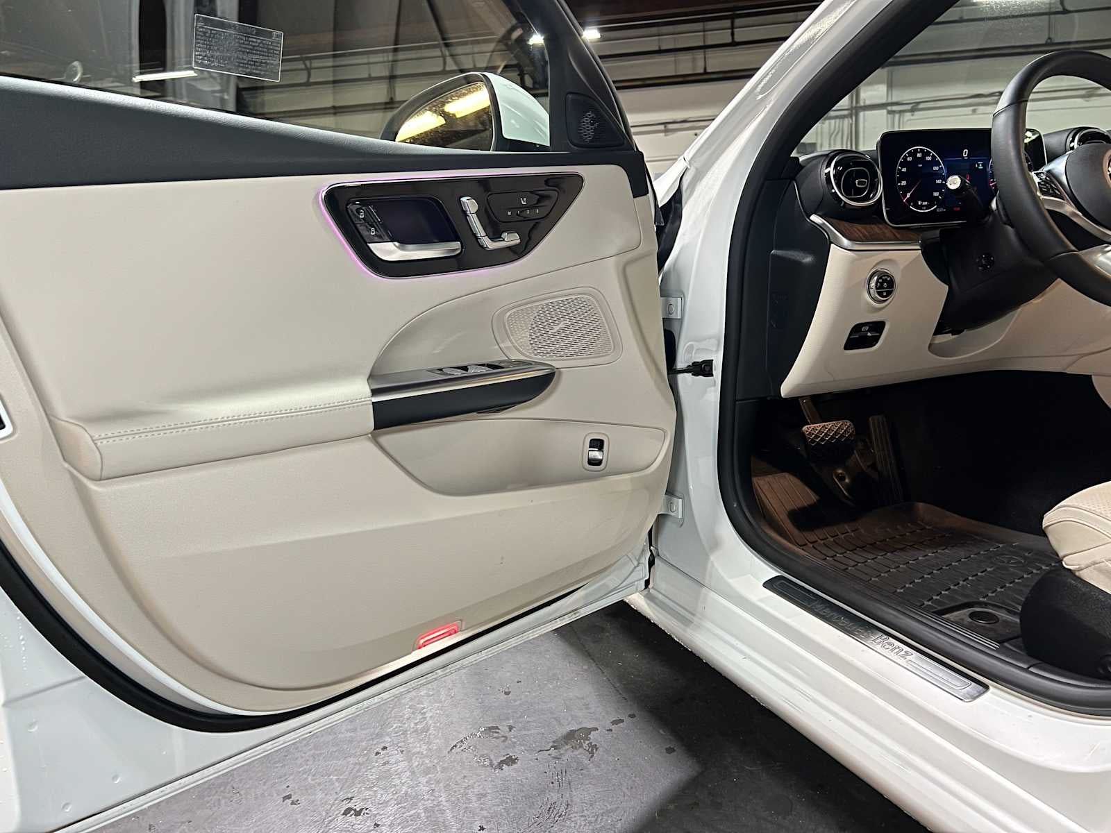 2025 Mercedes-Benz C 300 4MATIC® Sedan