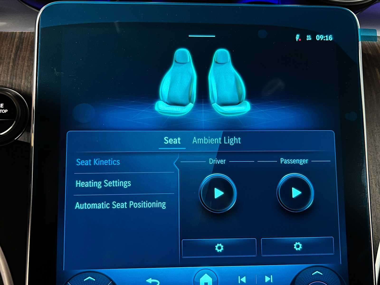 2025 Mercedes-Benz C 300 4MATIC® Sedan