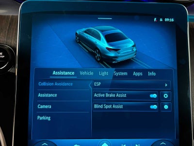 2025 Mercedes-Benz C 300 4MATIC® Sedan