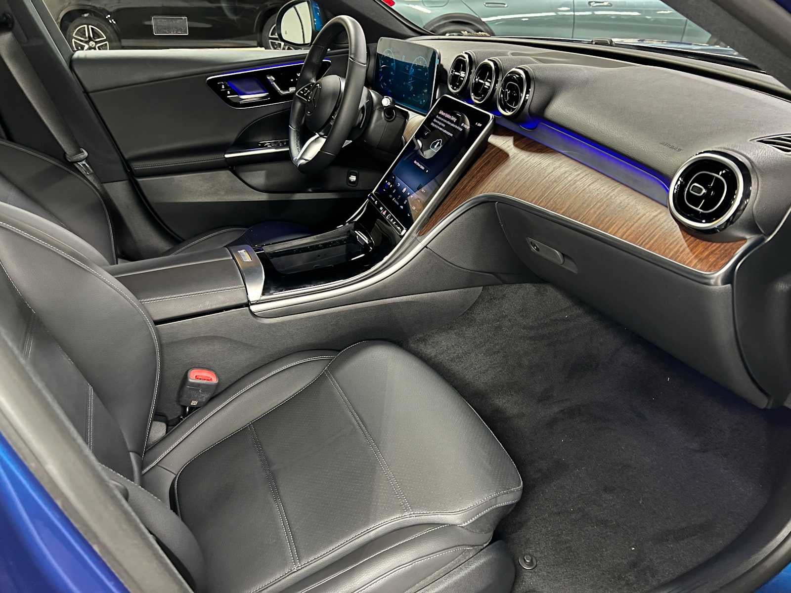 2025 Mercedes-Benz C 300 4MATIC® Sedan