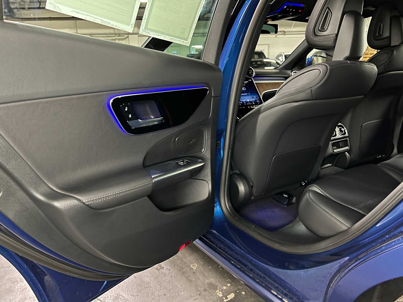 2025 Mercedes-Benz C 300 4MATIC® Sedan