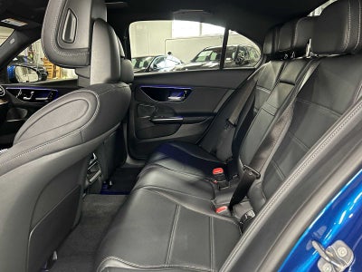 2025 Mercedes-Benz C 300 4MATIC® Sedan