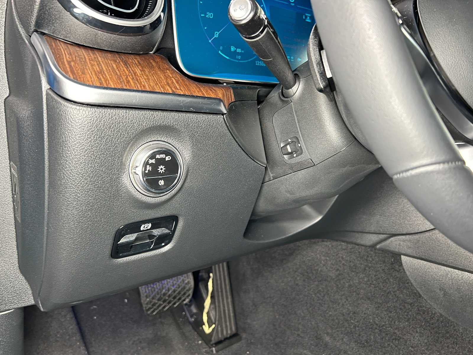 2025 Mercedes-Benz C 300 4MATIC® Sedan