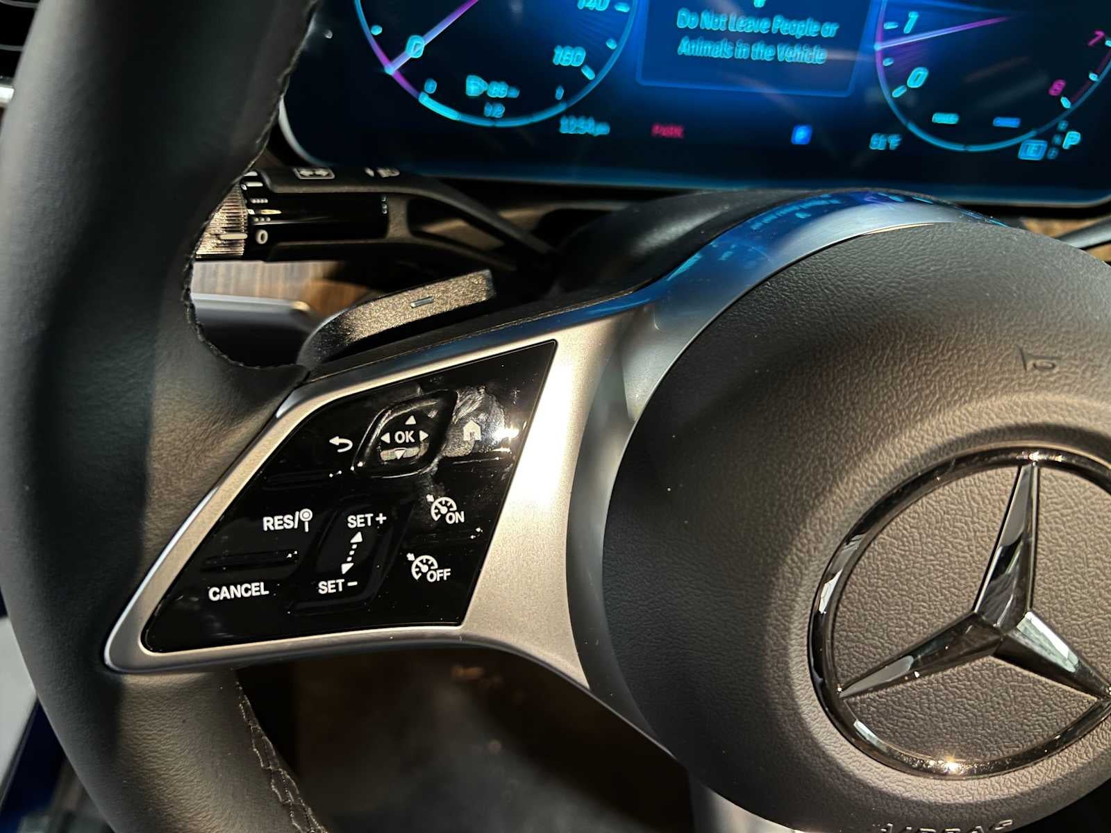 2025 Mercedes-Benz C 300 4MATIC® Sedan