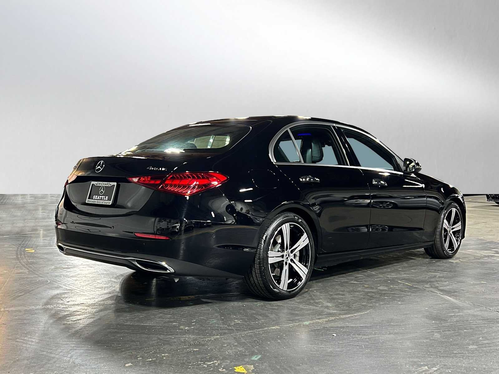 2025 Mercedes-Benz C 300 4MATIC® Sedan