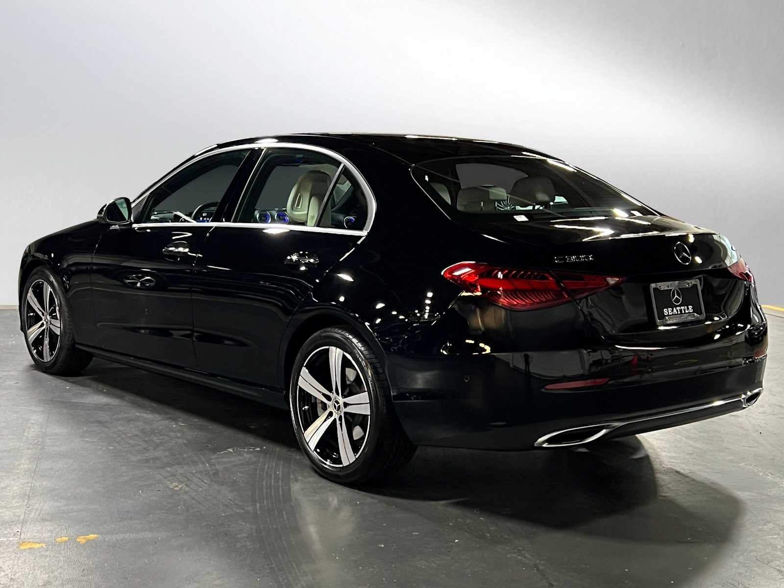 2025 Mercedes-Benz C 300 4MATIC® Sedan