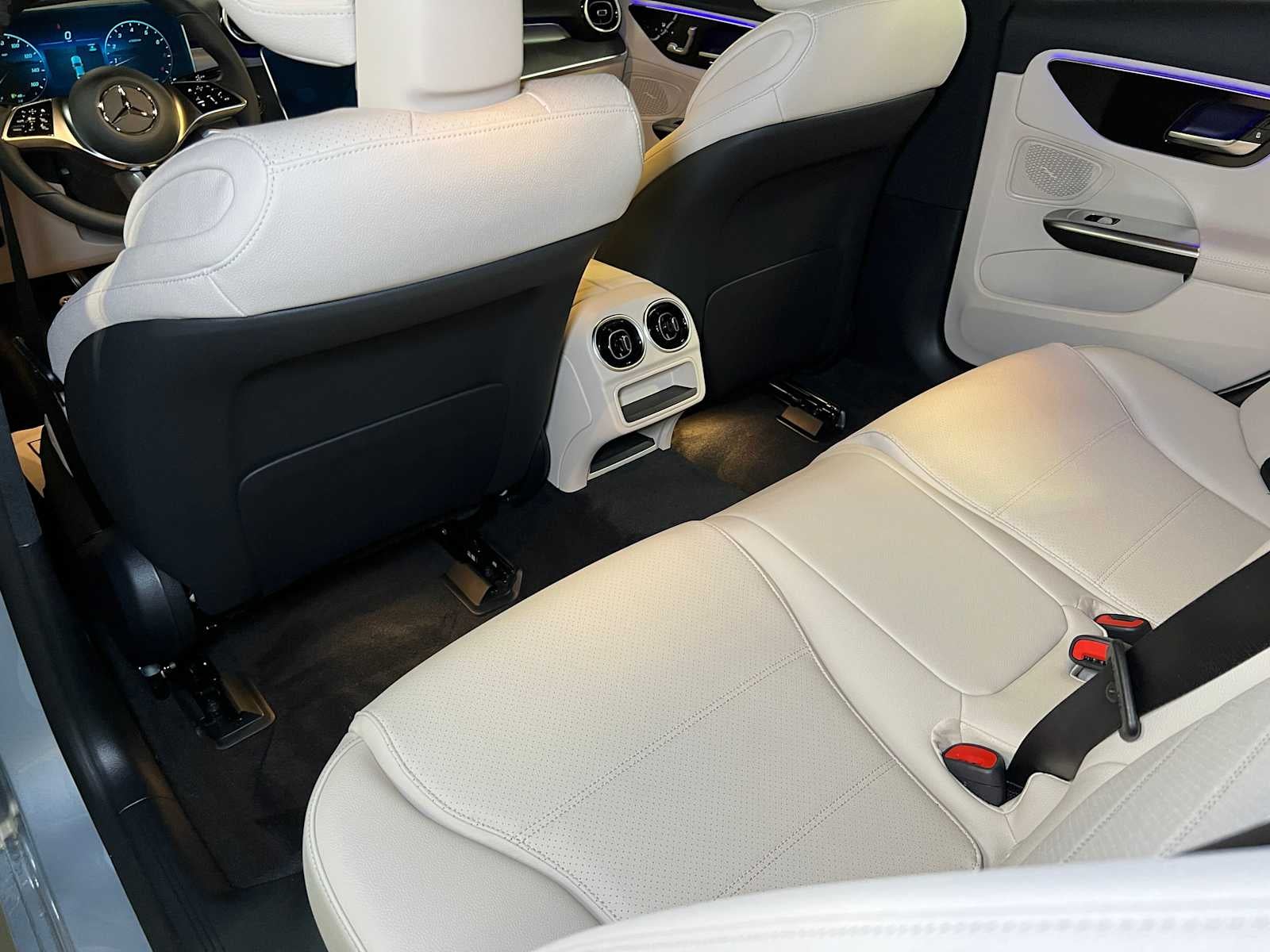 2025 Mercedes-Benz C 300 4MATIC® Sedan