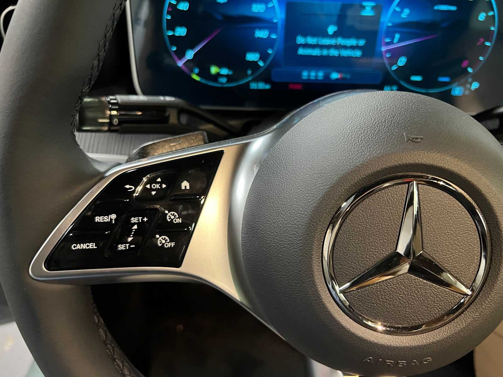 2025 Mercedes-Benz C 300 4MATIC® Sedan