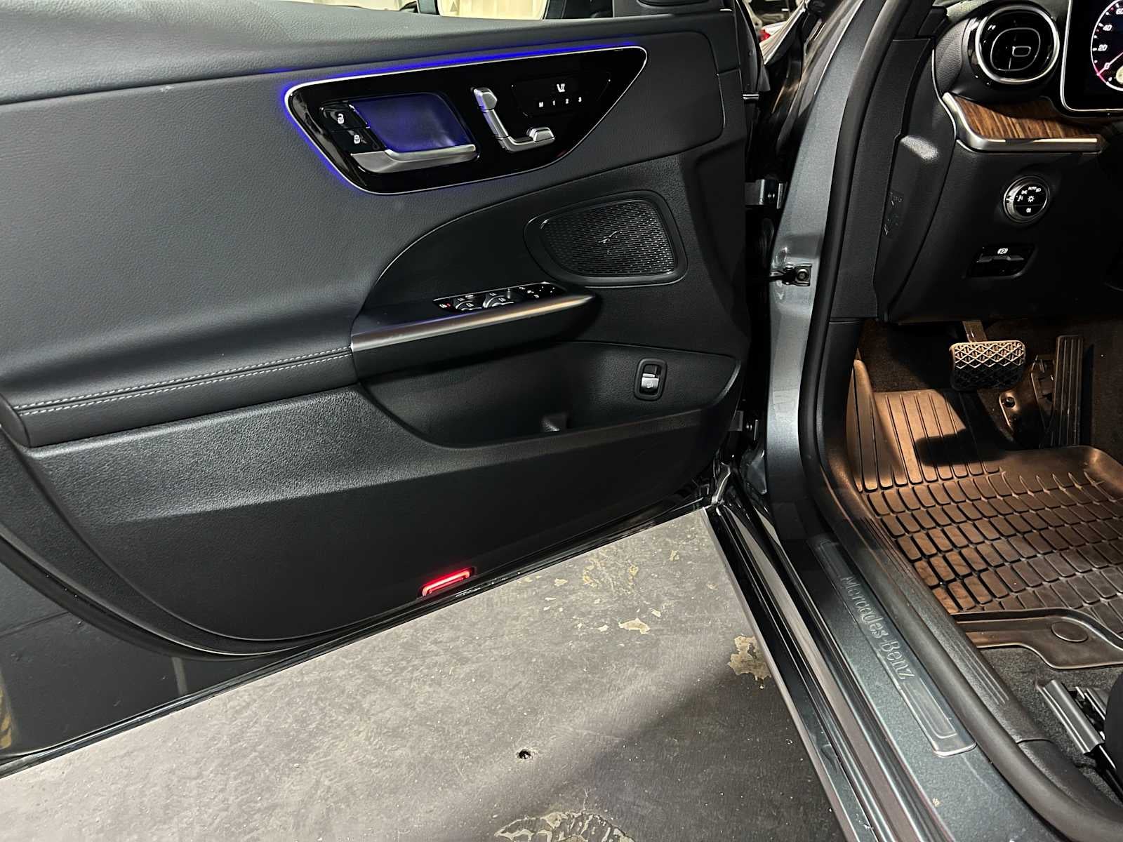 2025 Mercedes-Benz C 300 C 300