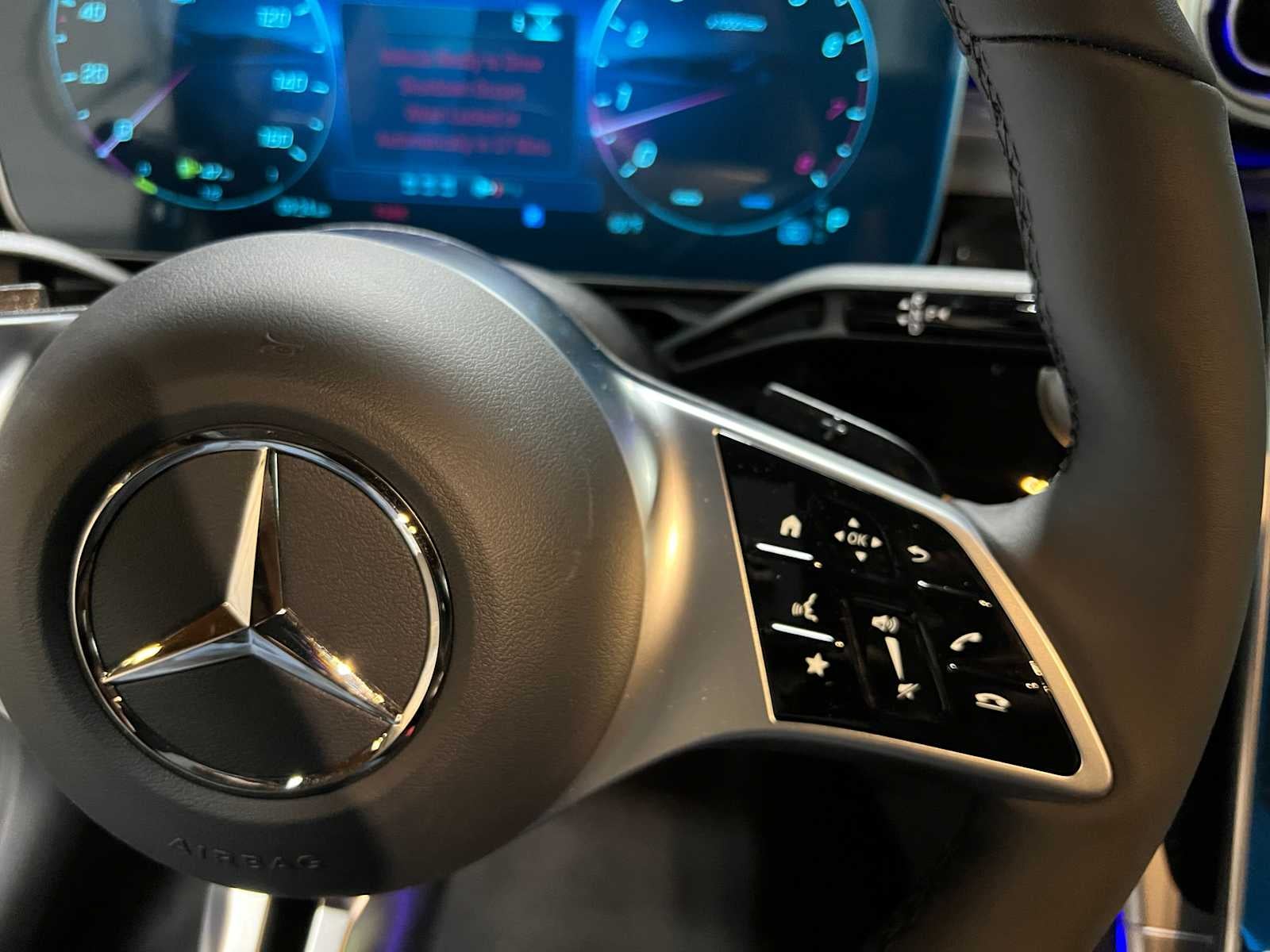 2025 Mercedes-Benz C 300 4MATIC® Sedan