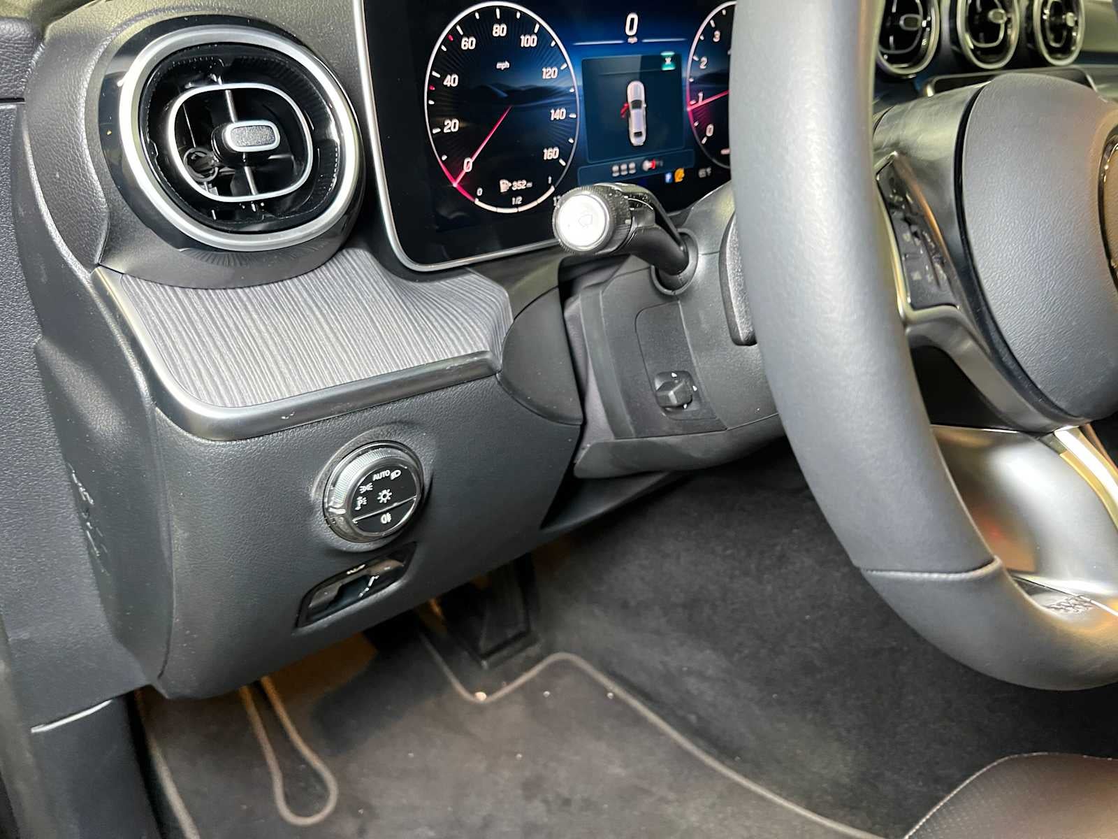 2026 Mercedes-Benz C 300 4MATIC® Sedan