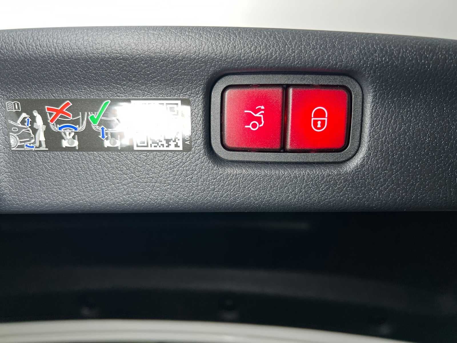 2026 Mercedes-Benz C 300 4MATIC® Sedan