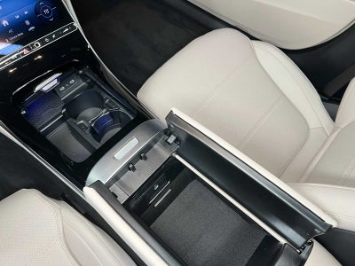 2025 Mercedes-Benz C 300 4MATIC® Sedan