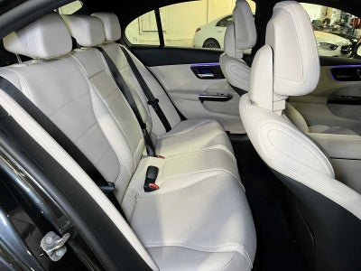 2025 Mercedes-Benz C 300 4MATIC® Sedan
