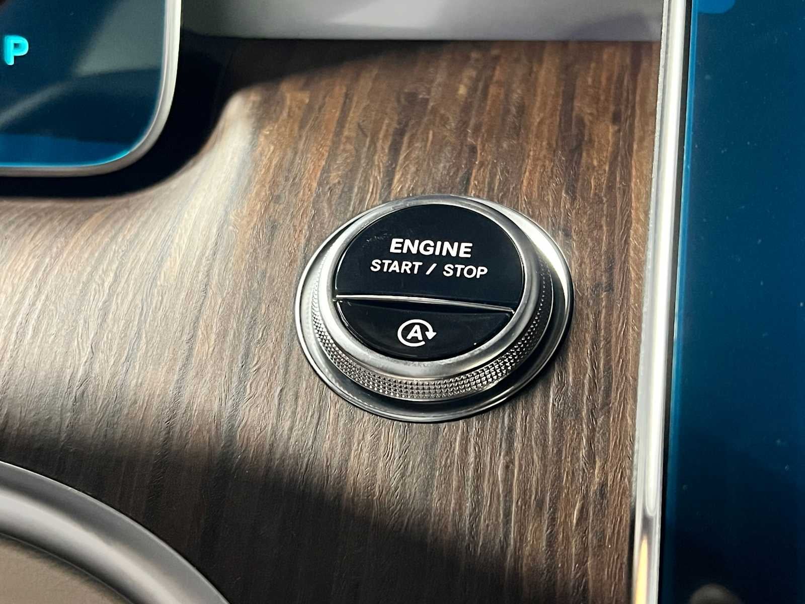 2025 Mercedes-Benz C 300 4MATIC® Sedan